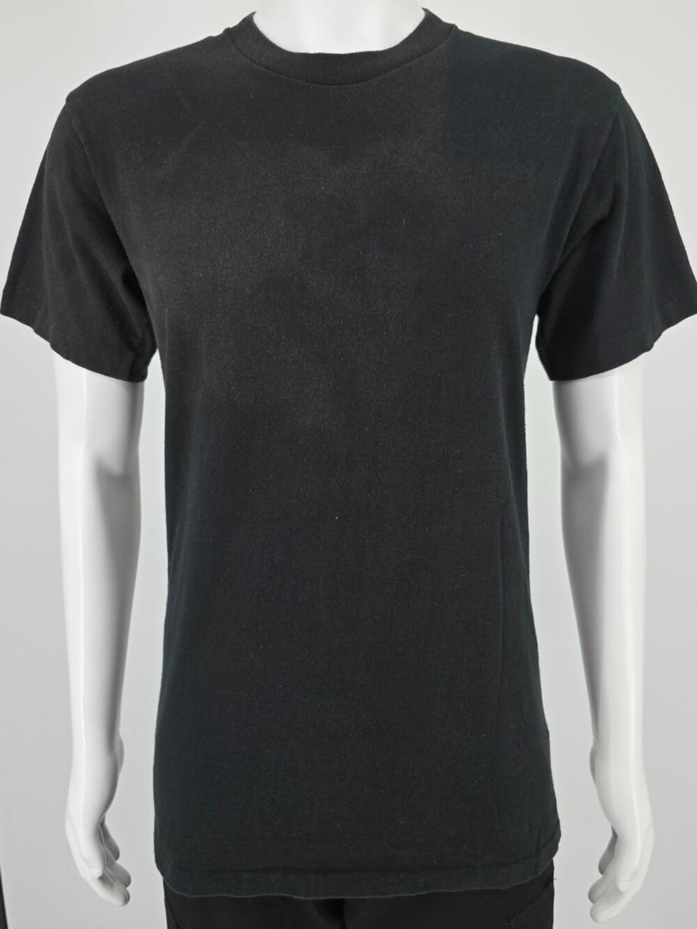 Vintage 1980s Duke Athletic Products Blank Black Single Stitch T-Shirt (M)